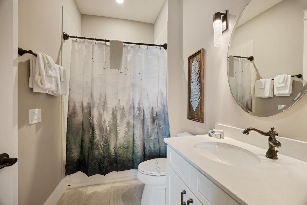 Beautiful Downtown Condo - Balcony - Amazing City Views - Loaded Kitchen - Stainless Steel Appliances - Board Games & More Blue Ridge Εξωτερικό φωτογραφία